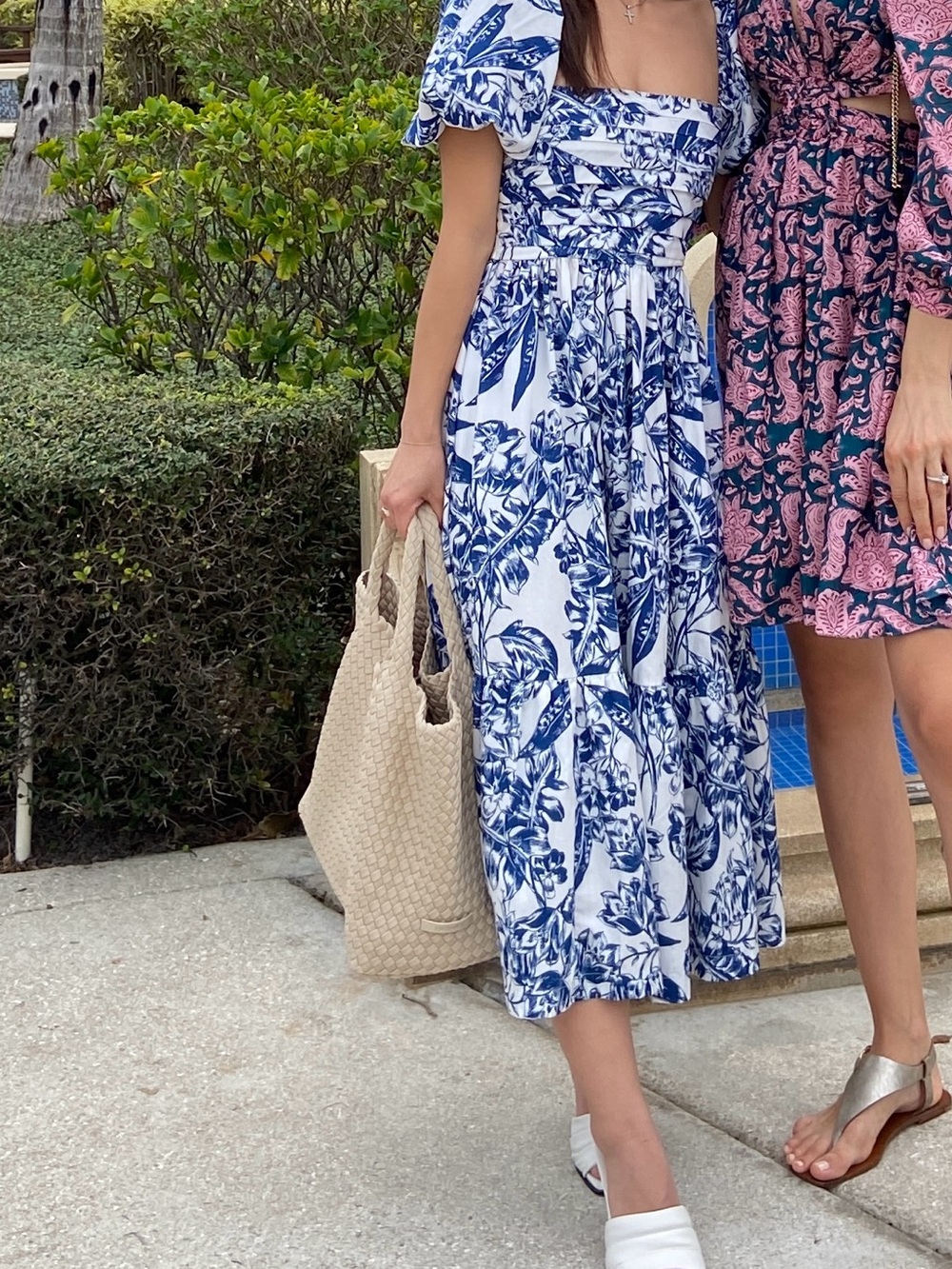 Blue and White Floral Puff-Sleeve Midi Dress